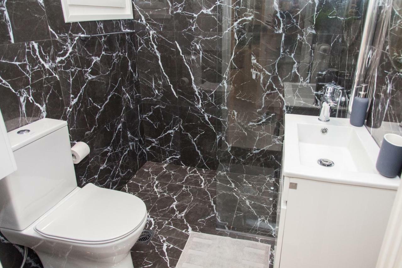 Luxurious Apartment In Athens Downtown ภายนอก รูปภาพ